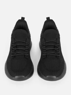 Wsuwane buty sportowe z siateczki