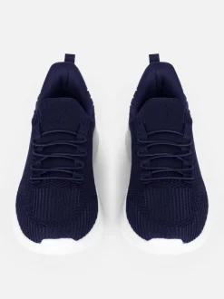 Wsuwane buty sportowe z siateczki