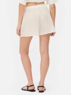 Wyszywane szorty wakacyjne