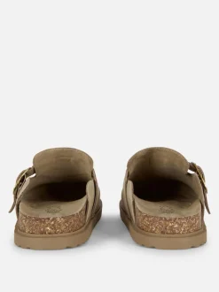 Zamszowe chodaki z klamrą The Edit