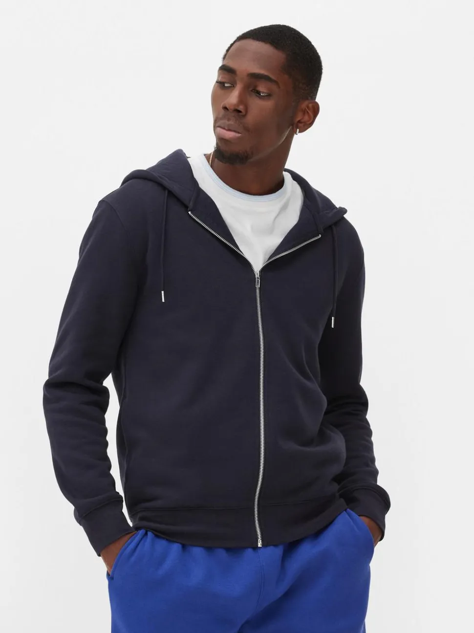 Zapinana na suwak bluza z kapturem