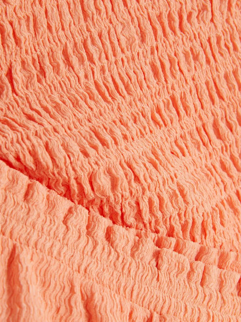 Zestaw z bluzką i szortami z marszczeniami