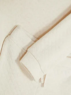 Zestaw z teksturowaną bluzą i spodniami dresowymi