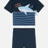 Zestaw z T-shirtem i szortami z motywem rekina