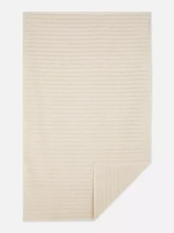 Bardzo duży prążkowany ręcznik kąpielowy