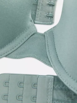 Biustonosz pod T-shirt