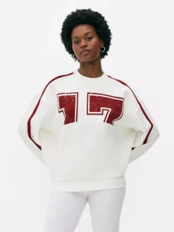 Bluza oversize w uniwersyteckim stylu z numerem