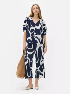 Bluzka ze wzorem w liście