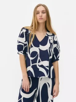 Bluzka ze wzorem w liście