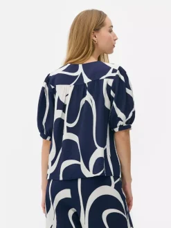 Bluzka ze wzorem w liście