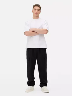 Bojówki ze sznurkiem ściągającym