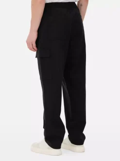 Bojówki ze sznurkiem ściągającym