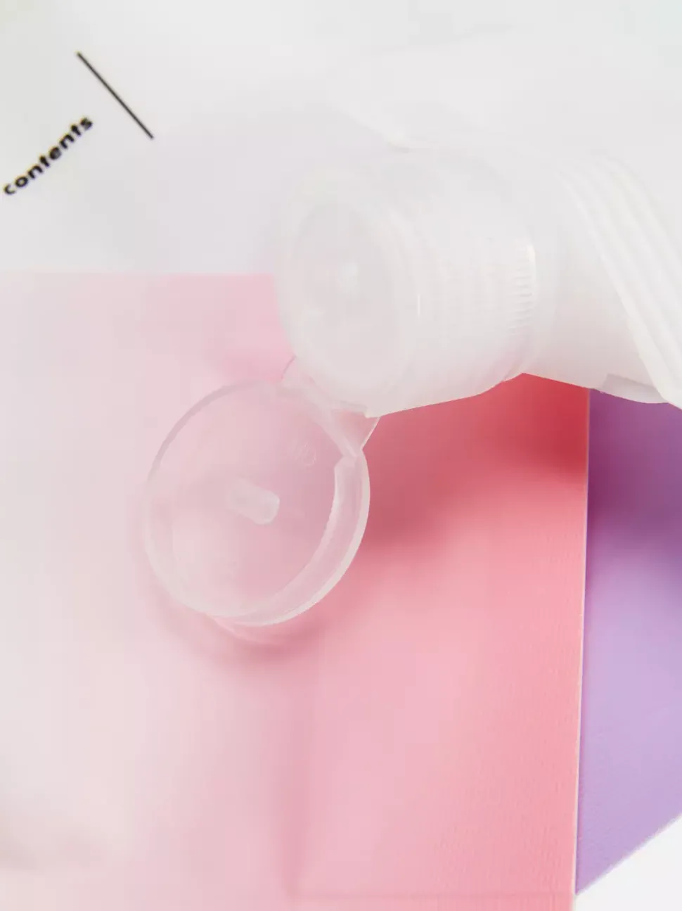 Butelki podróżne przypominające saszetki, 3 szt.