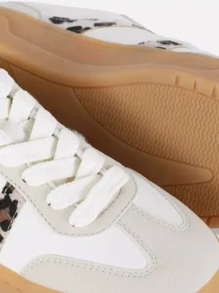 Buty sportowe na platformie Paula Echevarría