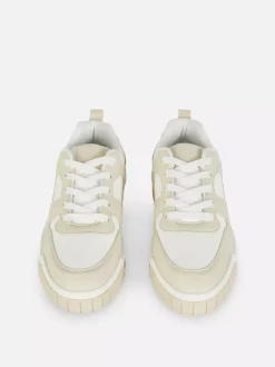 Buty sportowe w bloki kolorystyczne z grubą podeszwą