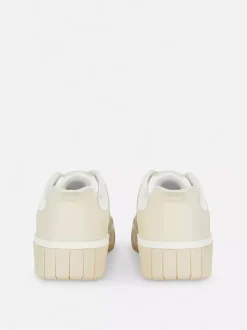 Buty sportowe w bloki kolorystyczne z grubą podeszwą