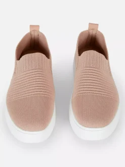 Buty sportowe z dzianinową prążkowaną cholewką