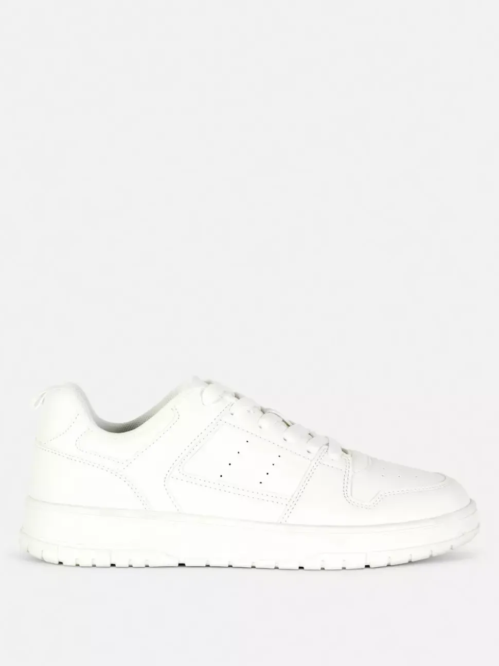 Buty sportowe z niską cholewką i panelami