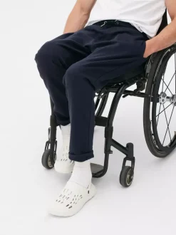 Ściągane sznurkiem spodnie dresowe ze zwężanymi nogawkami