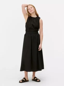 Czarna spódnica midi z wysokim stanem The Edit