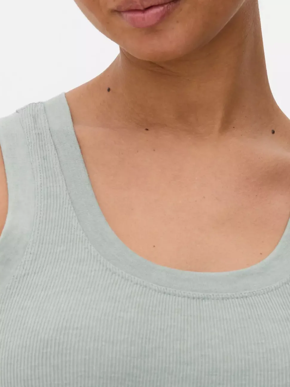 Dżersejowa koszulka prążkowana bez rękawów