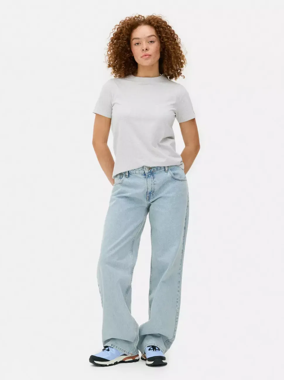 Dżersejowy niezbędny T-shirt z krótkim rękawem