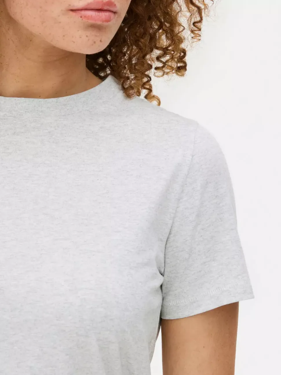 Dżersejowy niezbędny T-shirt z krótkim rękawem