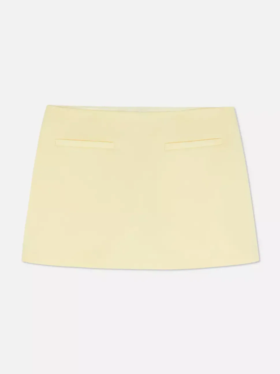 Dopasowane minispódnico-spodenki