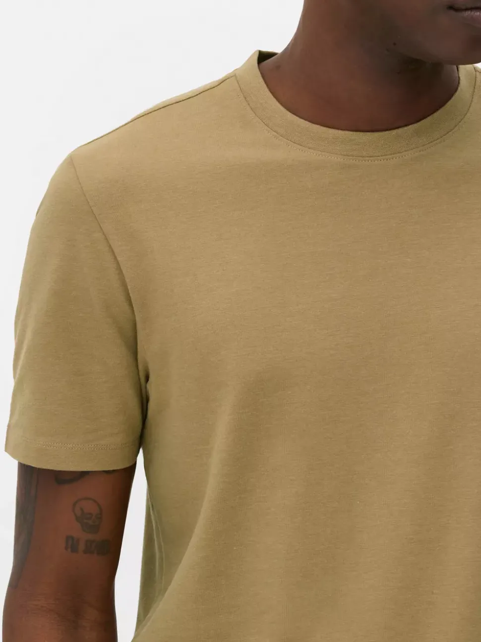 Dopasowany T-shirt o wysokiej zawartości bawełny