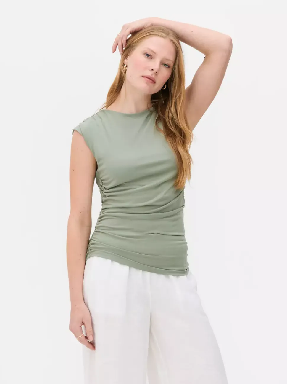 Drapowany top bez rękawów The Edit