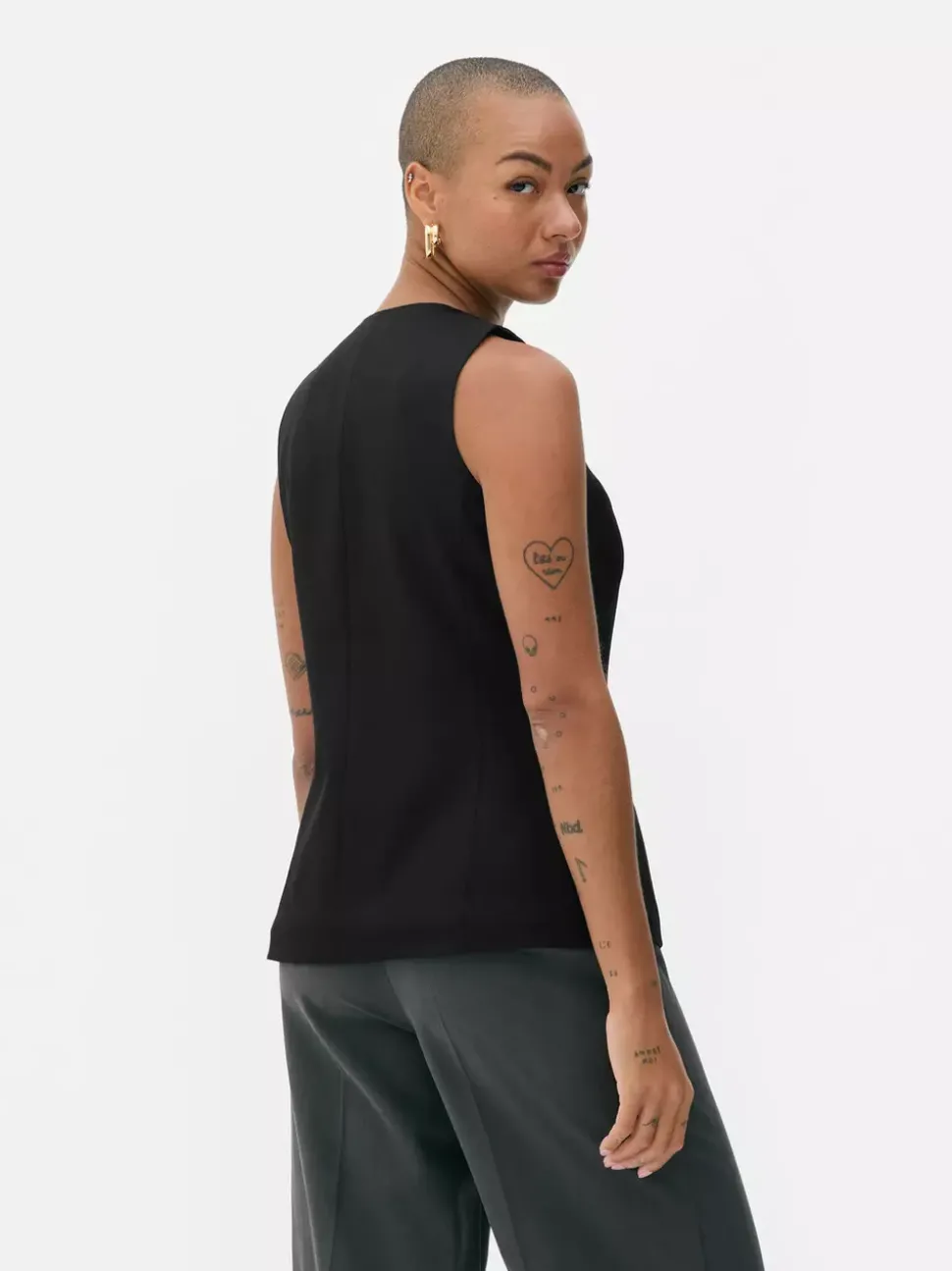 Długa kamizelka z okrągłym dekoltem