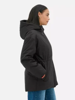 Długa kurtka przeciwdeszczowa