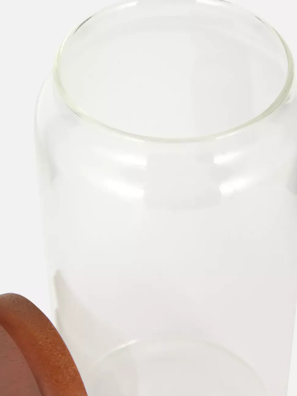 Duży pojemnik z drewnianą pokrywką