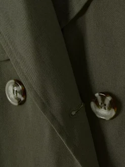 Dwurzędowa kurtka o pudełkowym kroju