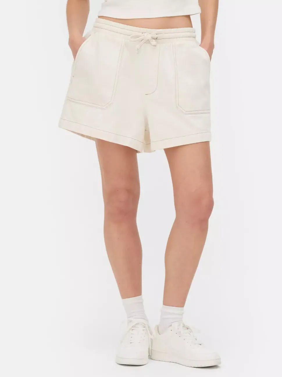 Elastyczne spodenki jeansowe