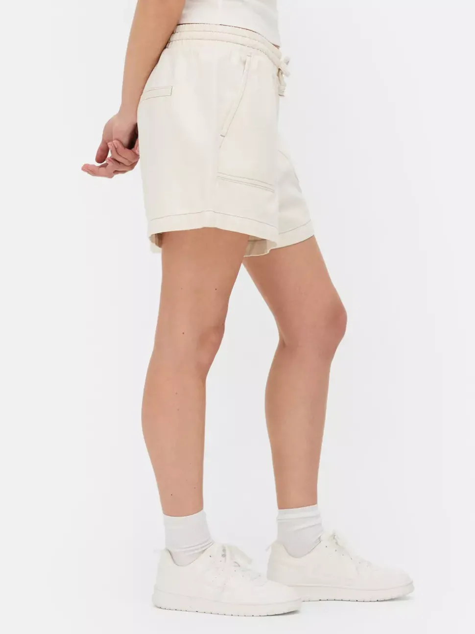 Elastyczne spodenki jeansowe