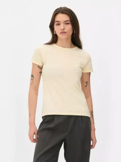 Elastyczny T-shirt z krótkim rękawem