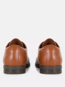 Eleganckie sznurowane buty