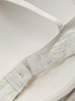 Formowany biustonosz pod T-shirt bez fiszbinów