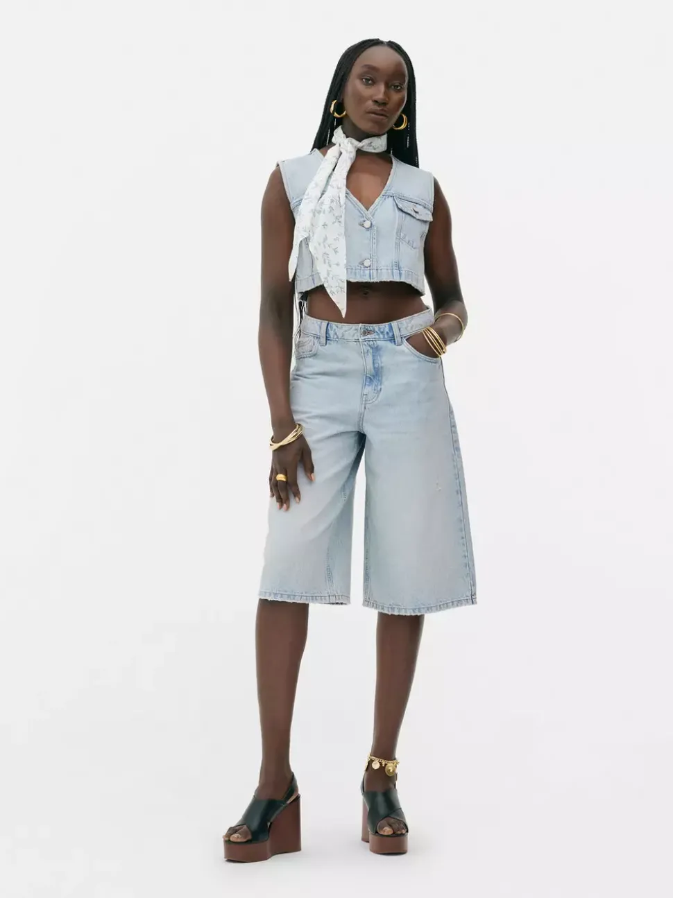 Jeansowa kamizelka Rita Ora