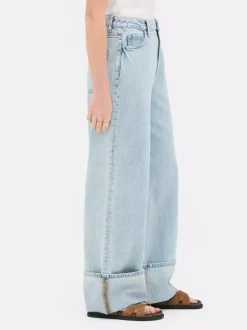 Jeansy i podwiniętą nogawką The Edit