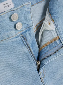 Jeansy z rozszerzaną nogawką