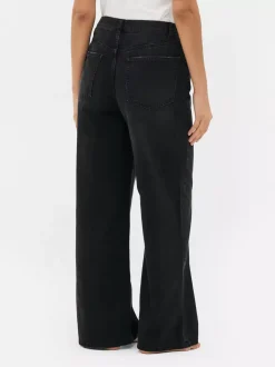 Jeansy z szerokimi nogawkami