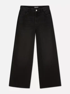 Jeansy z szerokimi nogawkami