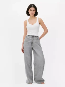 Jeansy z szerokimi nogawkami