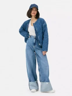 Jeansy z szerokimi podwijanymi nogawkami