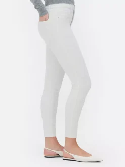 Jeansy ze średnim stanem o kroju skinny | standard