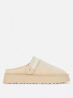 Kapcie typu chodaki z podszewką