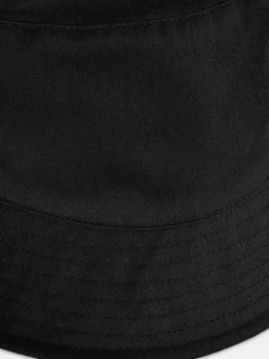 Kapelusz wędkarski w bloki kolorystyczne