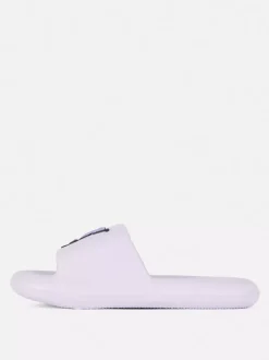 Klapki z motywem Kuromi z Hello Kitty